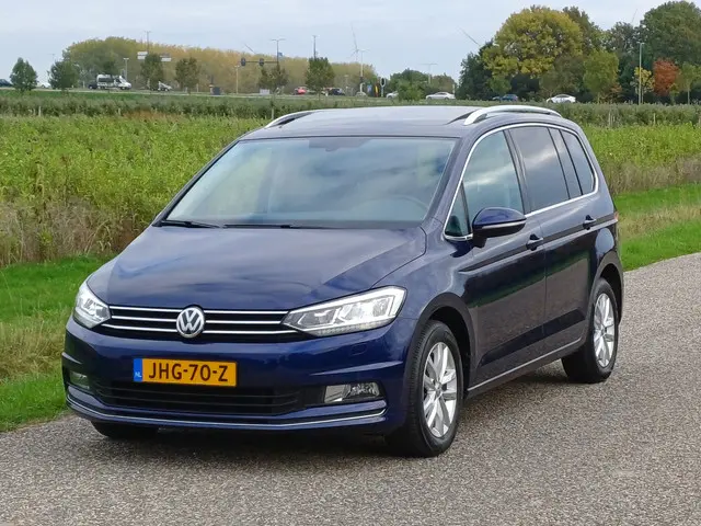 Volkswagen Touran 3