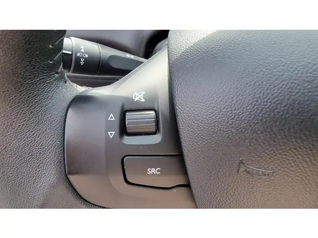 Peugeot 208 1.2 VTi Allure 2014 Benzine 22