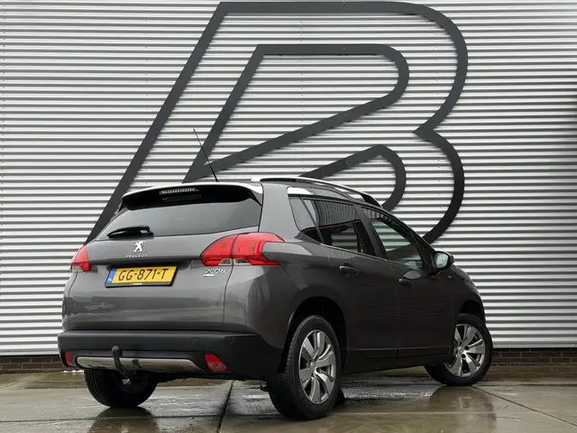 Peugeot 2008 3