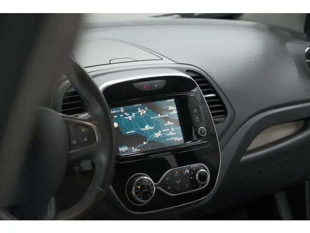 Renault Captur TCe 90 Intens 2019 Benzine 50