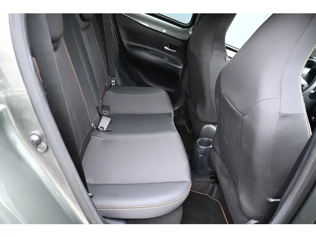 Toyota Aygo X 1.0 VVT-i MT Limited 2022 Benzine 26
