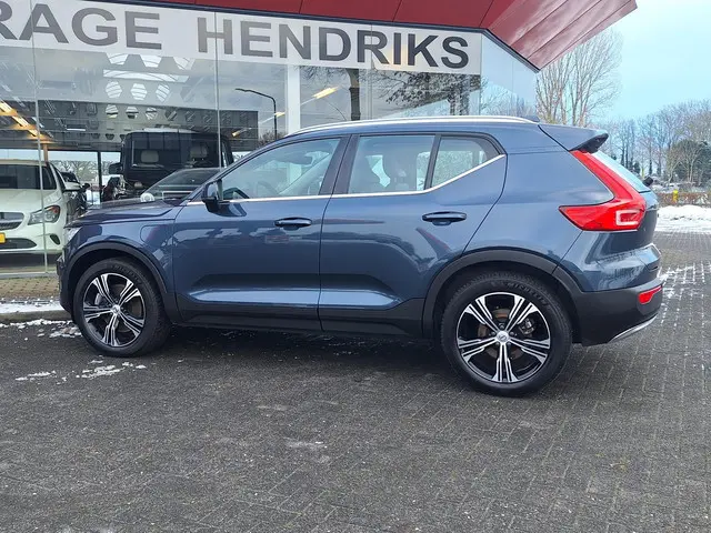 Volvo XC40 1.5 T5 Recharge R-Design 2022 Hybride Benzine 8