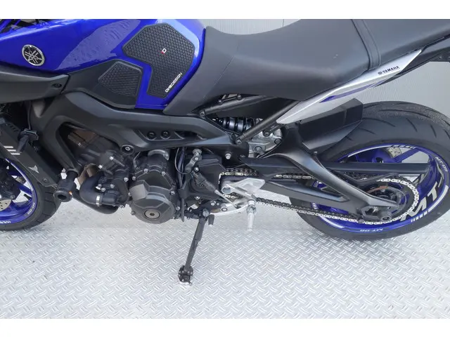 Yamaha MT 09 ABS 2017 Benzine 17
