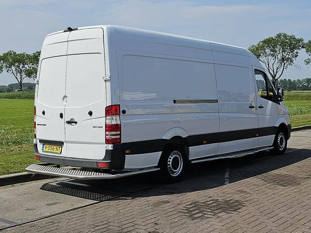 Mercedes-Benz Sprinter 311 2018 Diesel 3