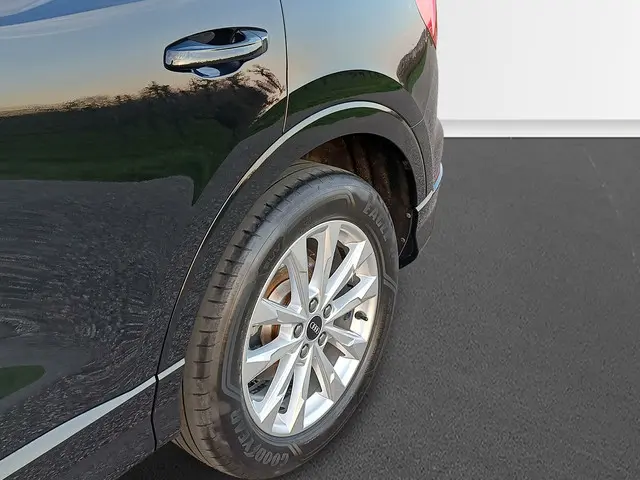 Audi Q3 35 TFSI S edition 2021 Hybride Benzine 15