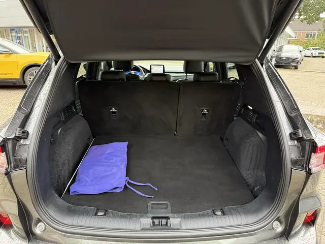 Ford Kuga 2.5 PHEV ST-Line X 2021 Hybride Benzine 35
