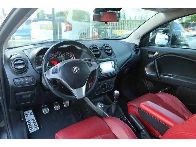 Alfa Romeo MiTo 0.9 TWINAIR ESCLUSIVO 2014 Benzine 11