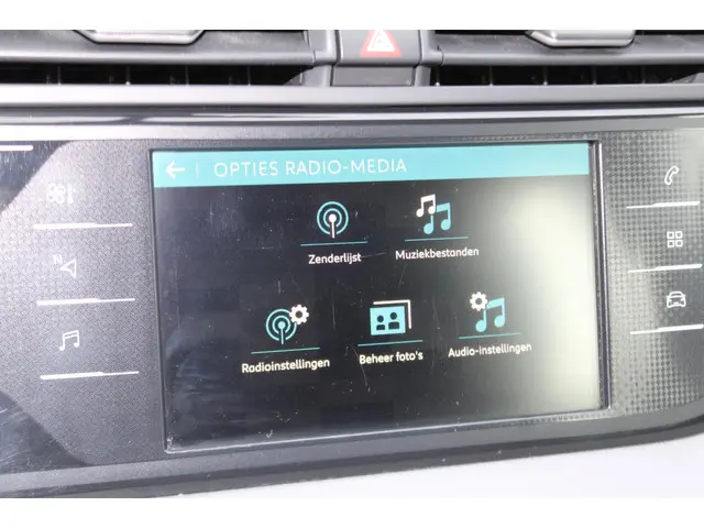 Citroën Grand C4 Picasso 1.2 PureTech Start 2018 Benzine 19