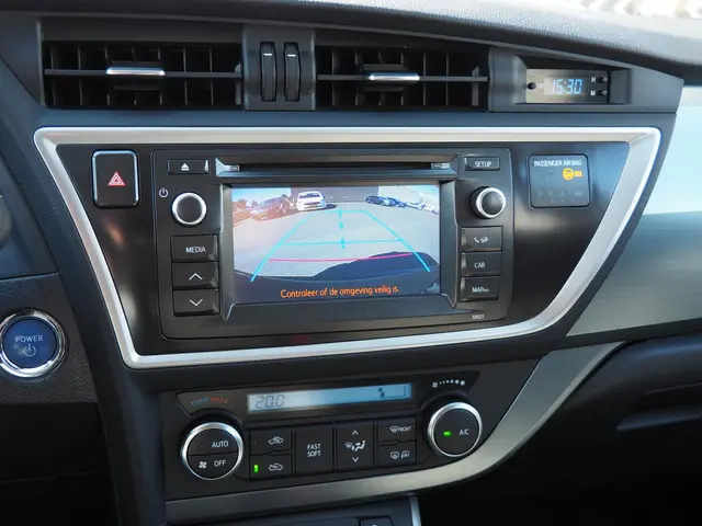 Toyota Auris 1.8 Hybrid Aspiration 2013 Hybride Benzine 14