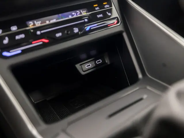 Volkswagen Polo 1.0 TSI Life Sport 2022 Benzine 29