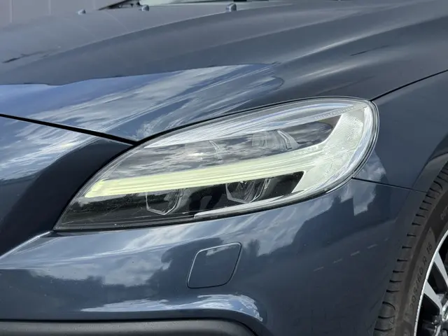 Volvo V40 Cross Country 1.5 T3 Nordic+ 2016 Benzine 16