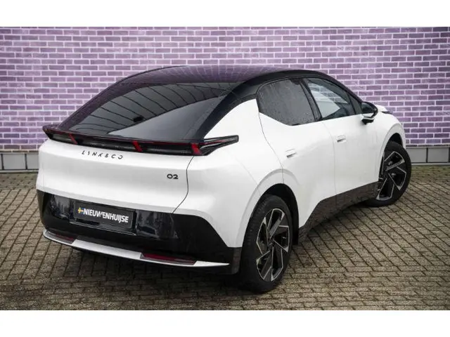 Lynk & Co 02 More 66 kWh 2025 Elektrisch 17