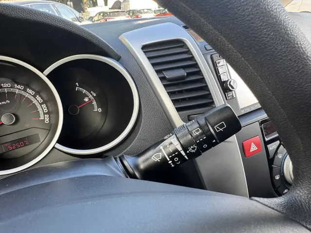 Kia Venga 1.4 CVVT X-pect 2013 Benzine 27