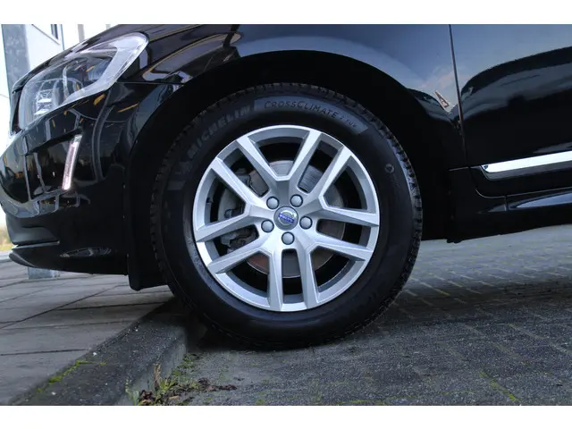 Volvo XC60 T5 Automaat Polar+ 2018 Benzine 61