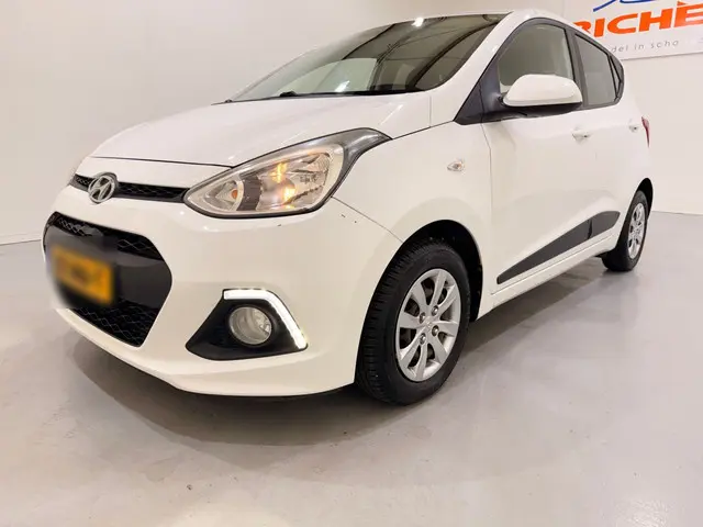 Hyundai i10 I-10 1.0 Go Climate/Navi 2016 Benzine 3