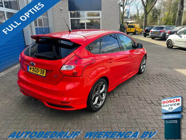 Ford Focus ST 250PK origineel Nederlands 2014 Benzine 5