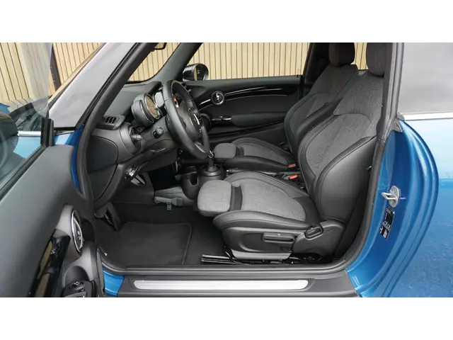 MINI Cooper 1.5 136pk 3Drs Business Edition 2021 Benzine 8