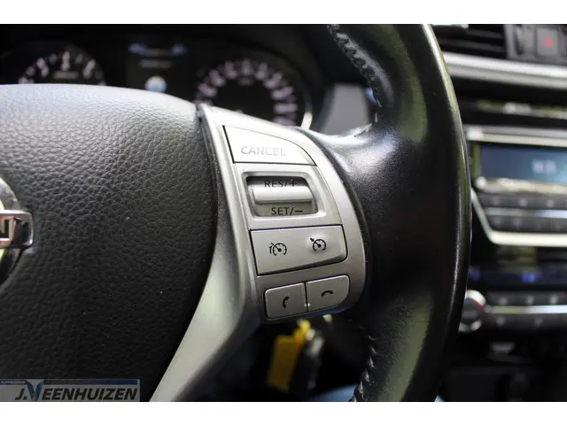 Nissan QASHQAI 1.2 Acenta 2015 Benzine 17
