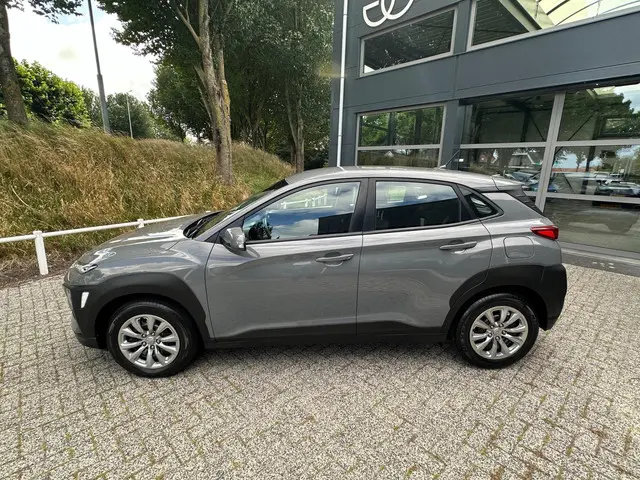 Hyundai Kona 1.0 T-GDI i-Drive 2020 Benzine 4