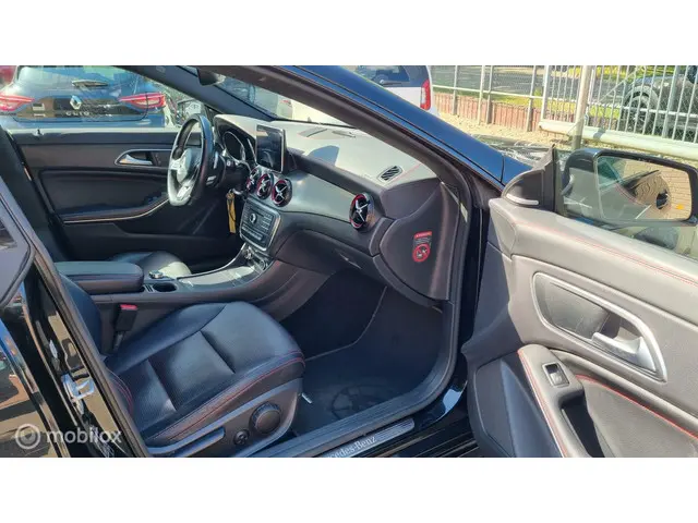 Mercedes-Benz CLA 250 Sport 4MATIC Ambition 2015 Benzine 6