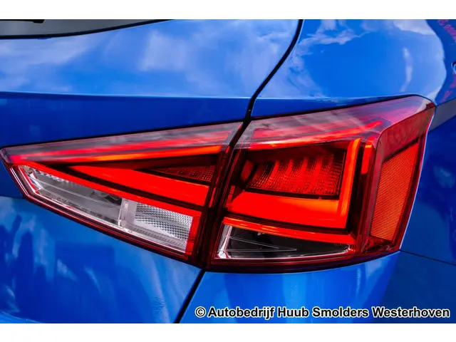 SEAT Arona 1.0 TSI FR Business Intense Plus 2021 Benzine 56