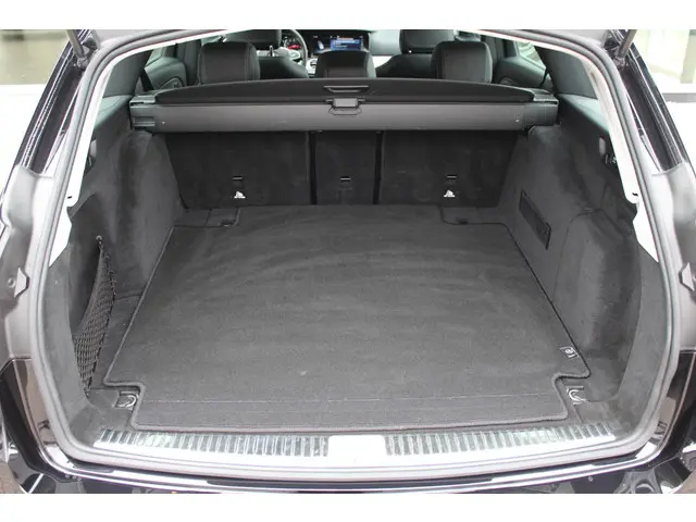 Mercedes-Benz E-Klasse Estate 200 Premium 2018 Benzine 18