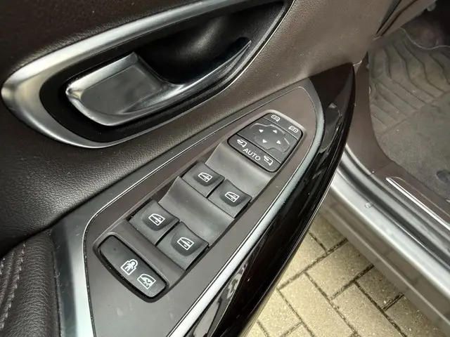 Renault Espace 1.6 TCe Dynamique 5p. 2015 Benzine 21