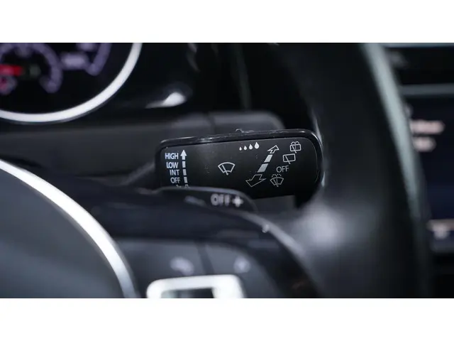 Volkswagen Golf Variant 1.6 TDI Highline 2016 Diesel 22