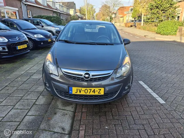 Opel Corsa 1.2 EcoFlex Cosmo 2014 Benzine 8