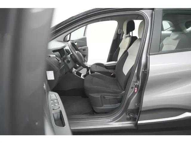 Renault Captur TCe 90 Bose 2018 Benzine 23