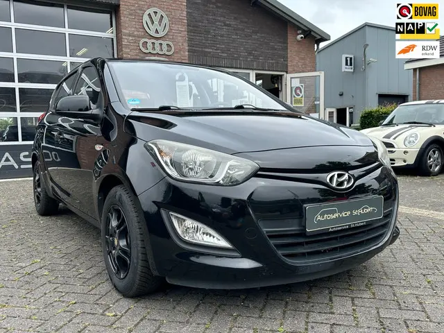 Hyundai i20 1.2i i-Drive. Airco. 5-Deurs. 2012 Benzine