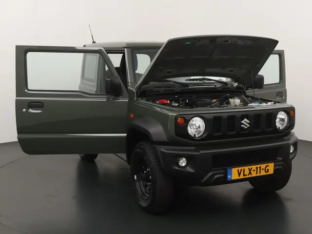 Suzuki Jimny 1.5 Professional 4x4 2021 Benzine 25