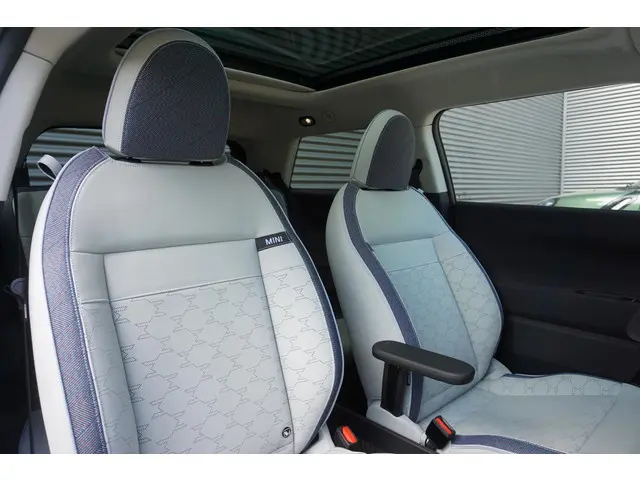 MINI 3-Deurs Cooper E 2025 Elektrisch 11