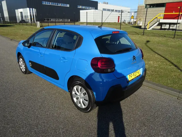 Citroën C3 1.2 PureTech Feel 105g 2017 Benzine 3