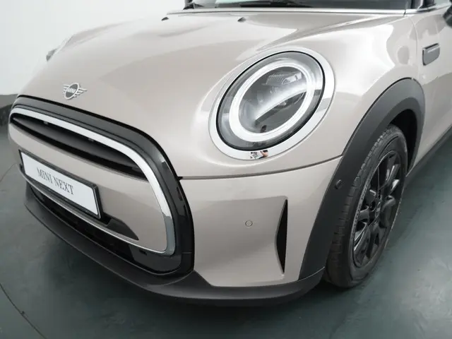 MINI Cooper 1.5 Classic 2023 Benzine 25