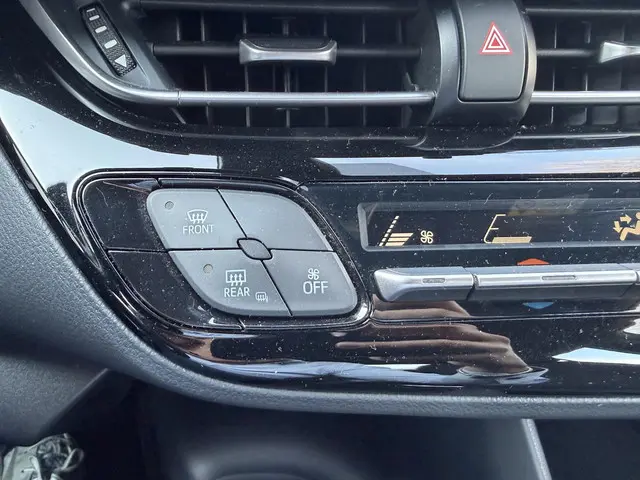 Toyota C-HR 1.2 Turbo 116 PK Comfort 2019 Benzine 16