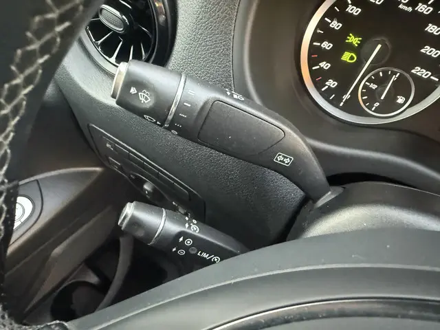 Mercedes-Benz Vito 116 1.9 CDI 2023 Diesel 23