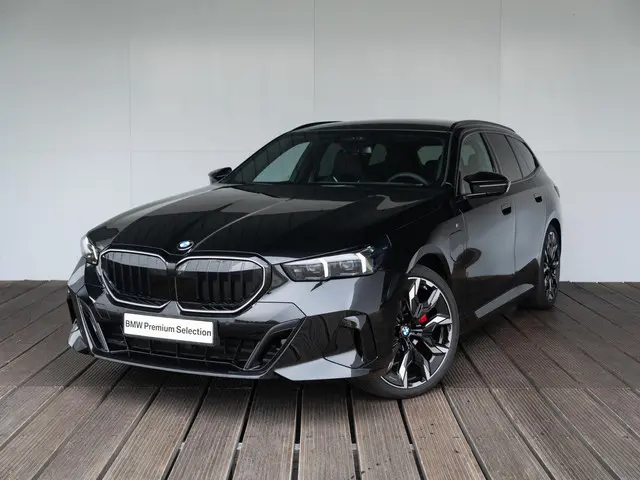 BMW 5 Serie Touring 530e 2025 Hybride Benzine 56