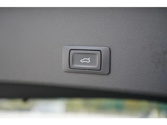 Audi A6 Avant 1.8 TFSI s-line Edition 2016 Benzine 23