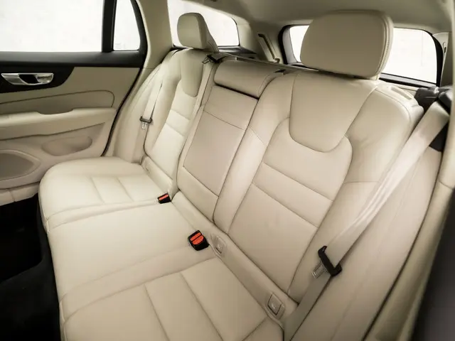 Volvo V60 2.0 B3 Inscription Sport 2021 Benzine 16