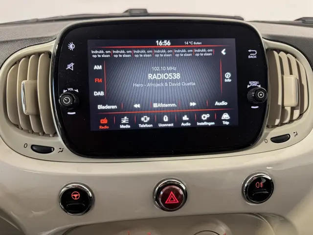 Fiat 500 1.0 Hybr. Lounge Parelmoer metalic 2020 Benzine 14