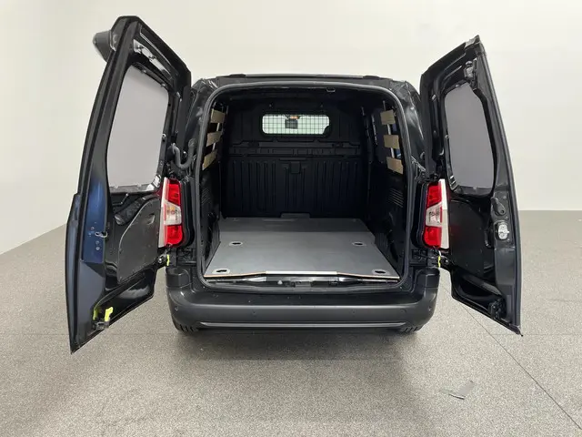 Peugeot Partner 1.5 BlueHDi 100 S&S L1 2023 Diesel 3