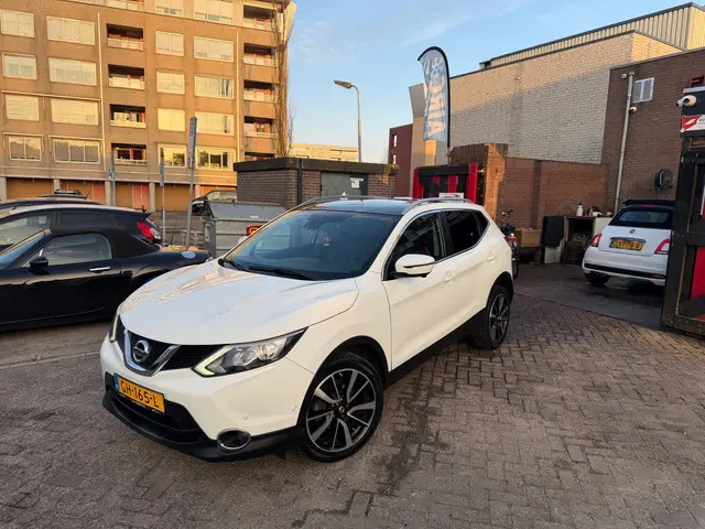 Nissan QASHQAI 1.2 Tekna 2015 Benzine 3