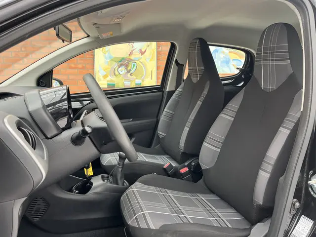 Peugeot 108 e-VTi Active 2018 Benzine 8