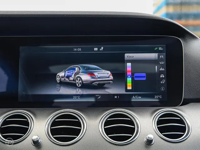 Mercedes-Benz E-Klasse 200 Ambition 2016 Benzine 29