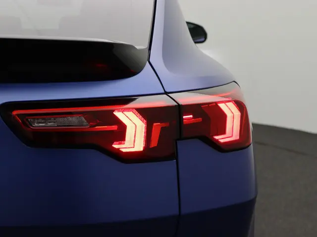 BMW iX2 eDrive20 2024 Elektrisch 33