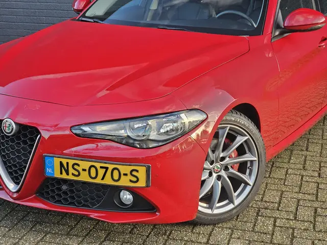 Alfa Romeo Giulia 2.0 Super / AUTOMAAT / 2017 Benzine 5