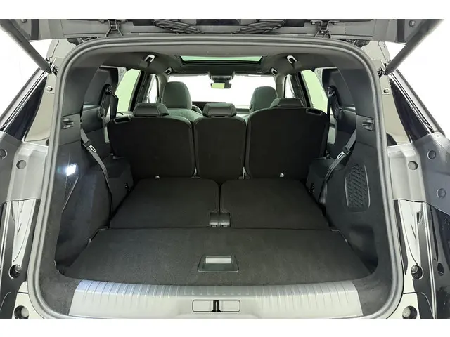 Peugeot e-5008 GT Avantage 73 kWh 2025 Elektrisch 10