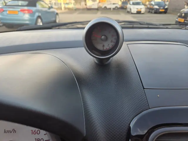 Suzuki Splash 1.0 VVT Comfort EASSS 2015 Benzine 21