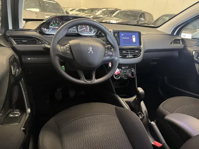 Peugeot 208 1.2 PureTech Blue Lion 2018 Benzine 13